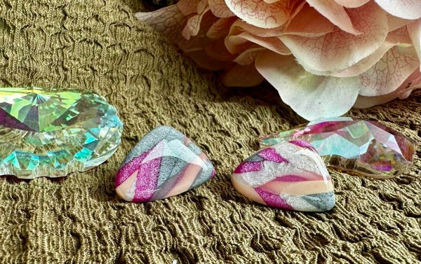 Pink velvet studs klein