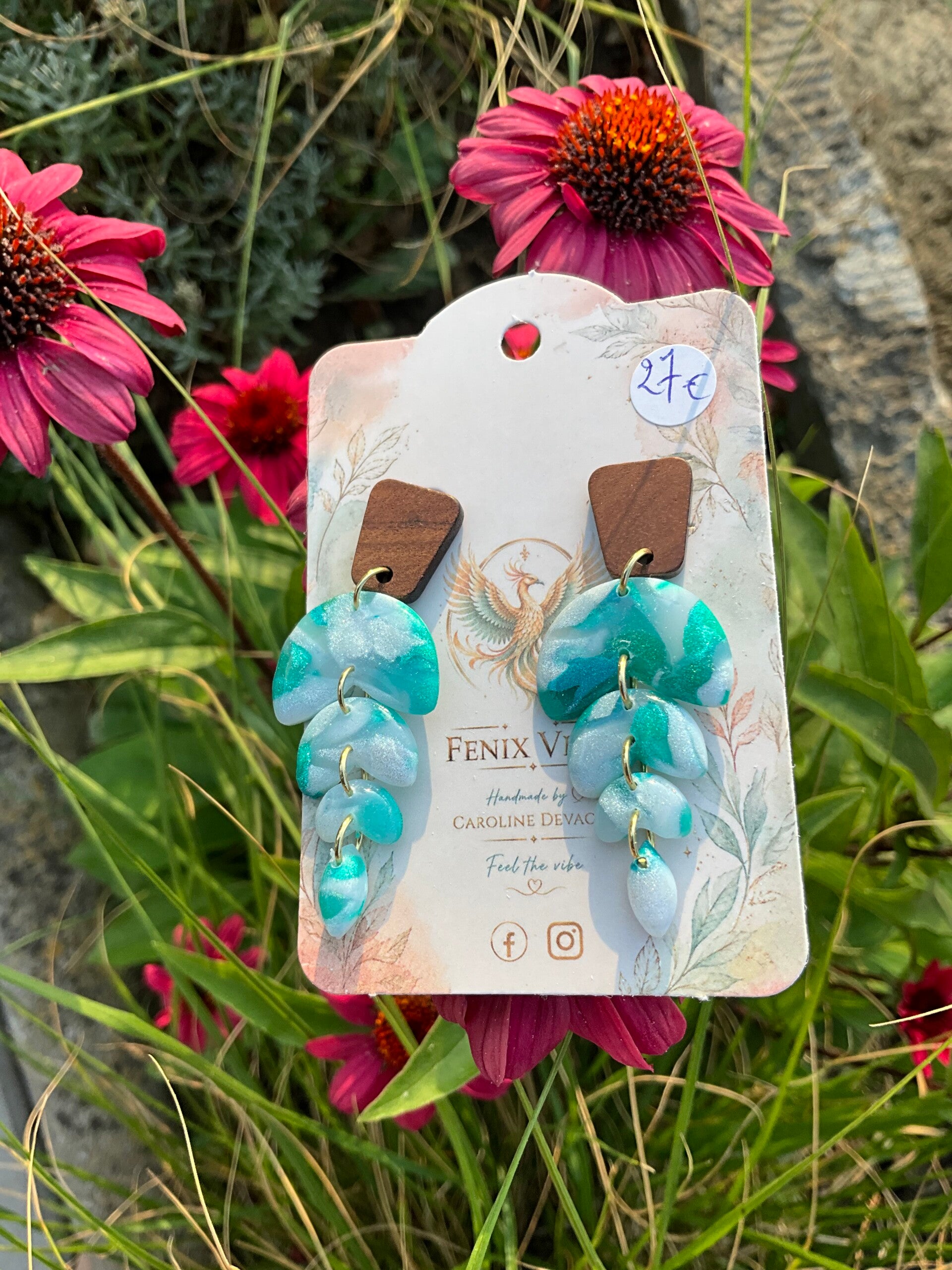 Turquoise Wisteria extra met mahonie hout oorsteker