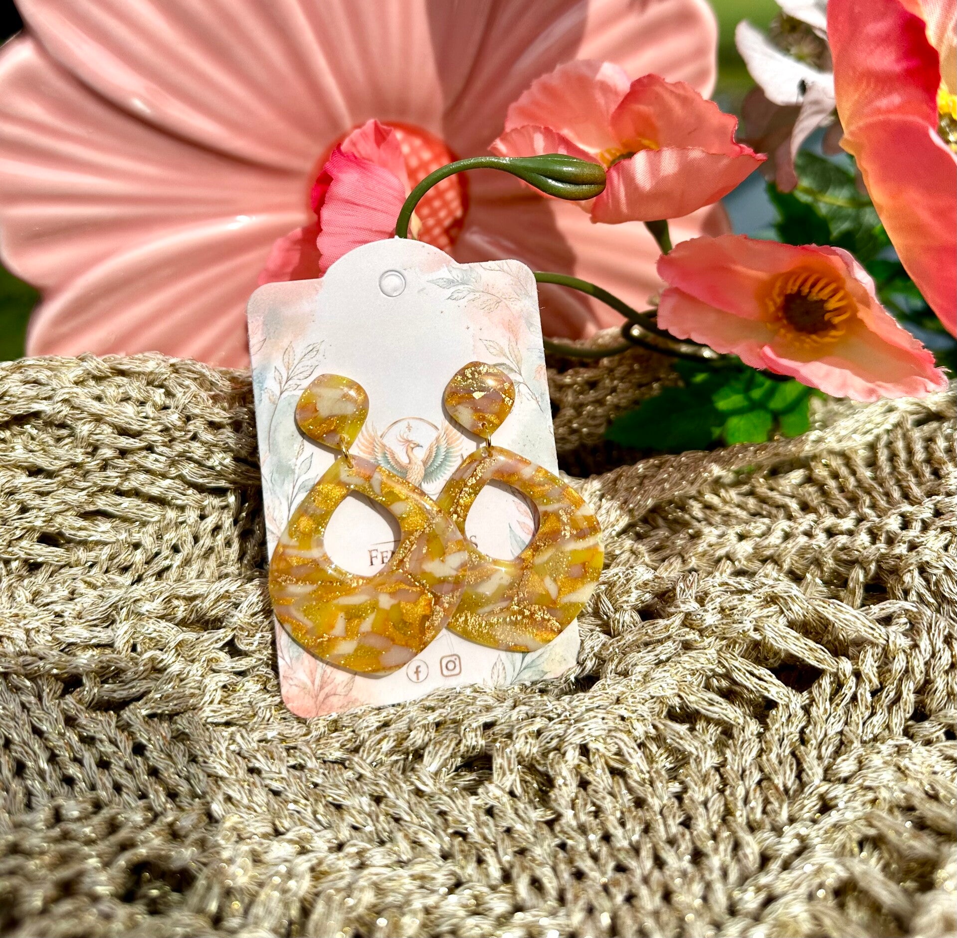 Yellow and gold Aurelia