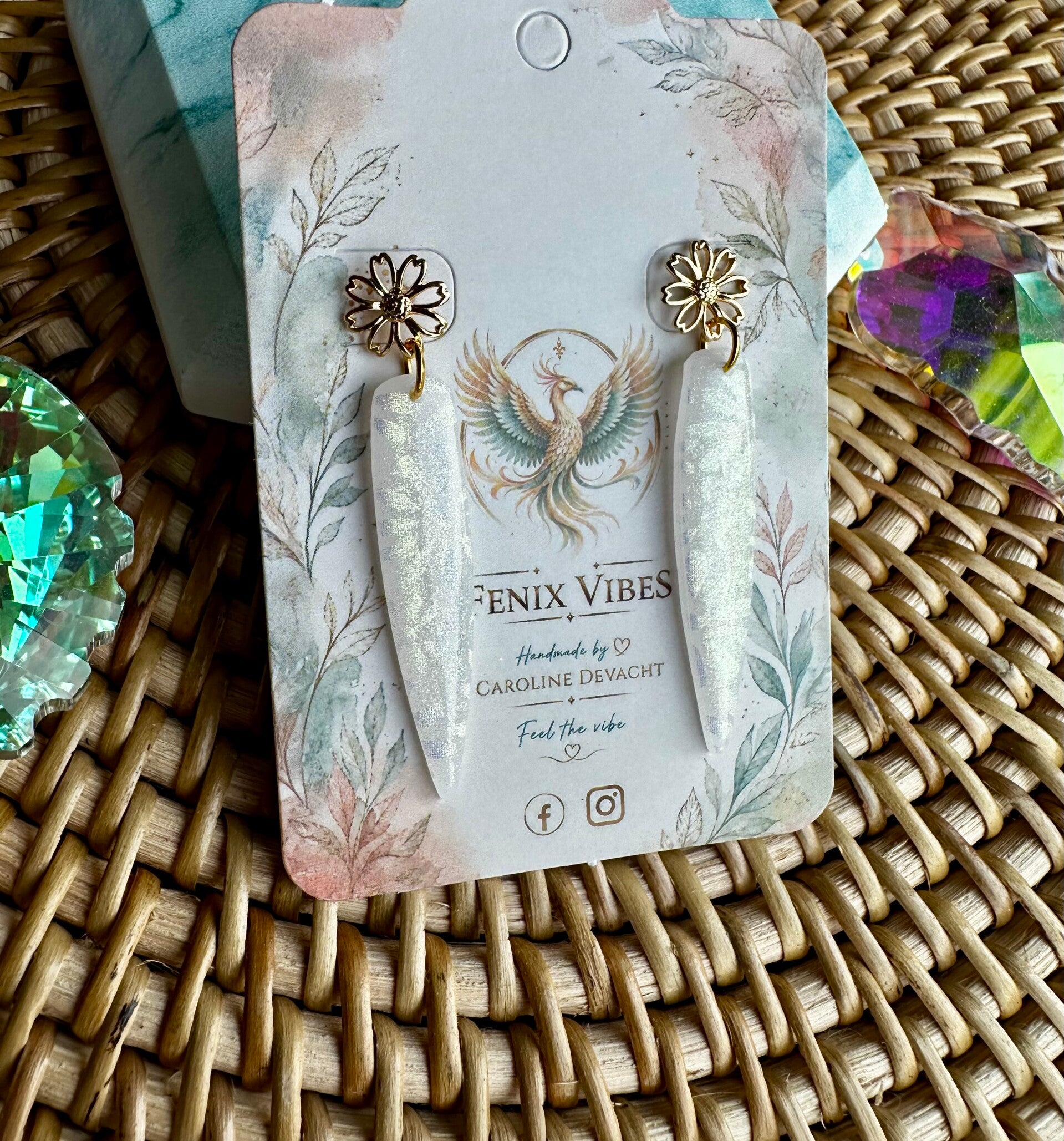 Vibrant willow leaf white