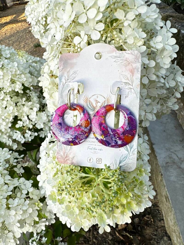 Fuchsia ring op huggie hoop