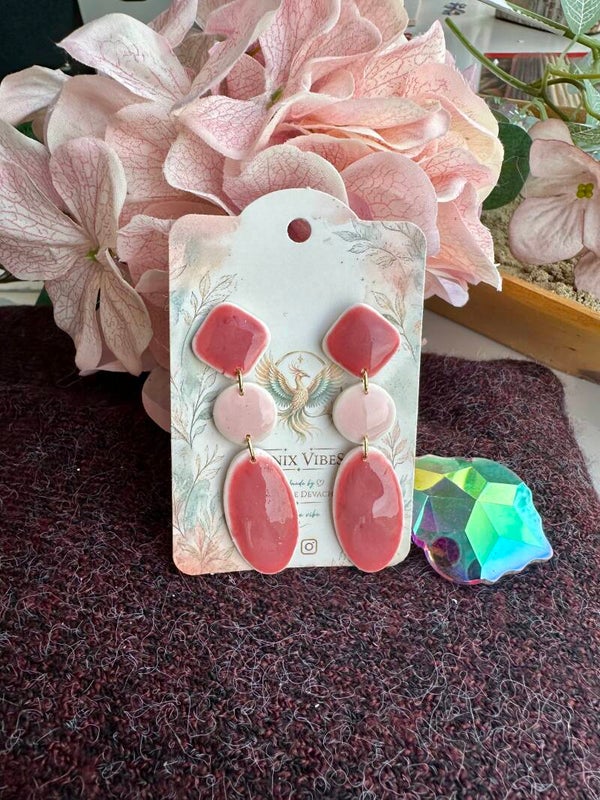 Soft harmony wine and dusty pink