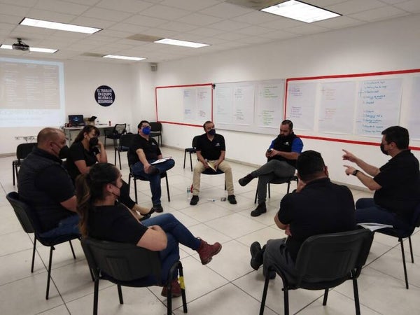 Curso de liderazgo emocional consciente para gerentes y directivos.