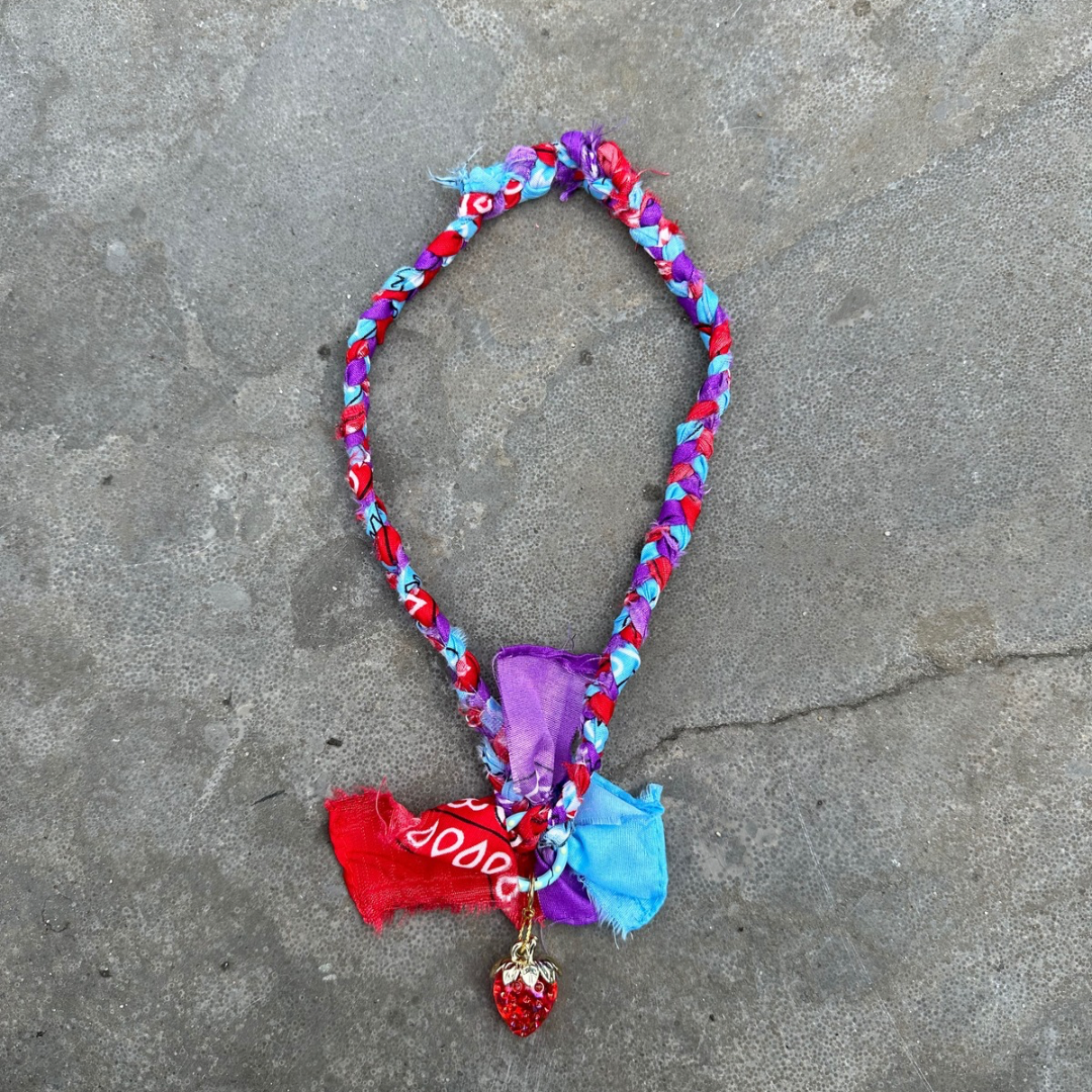 Rood/Licht baluw & Paars ketting met aardbei