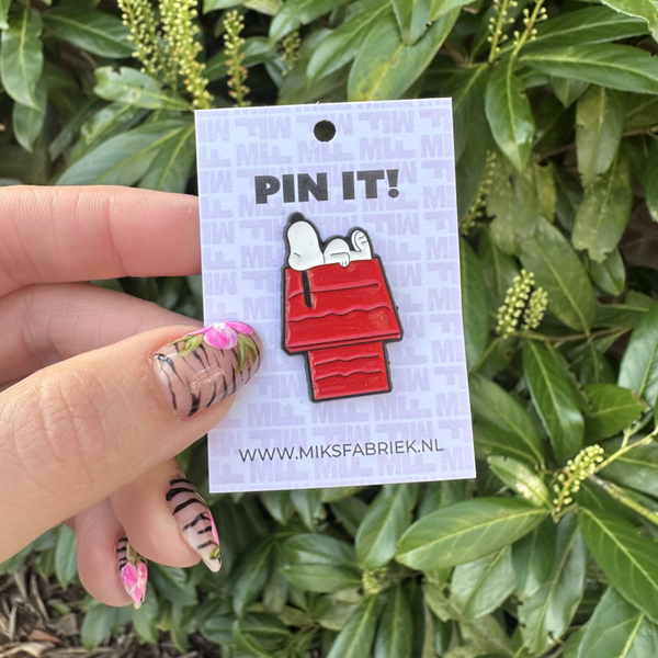 PIN IT!! Chilling Snoopy