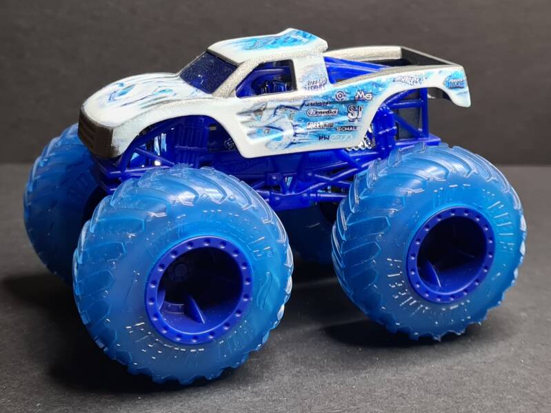 Hot Wheels - Blizzard Crashers