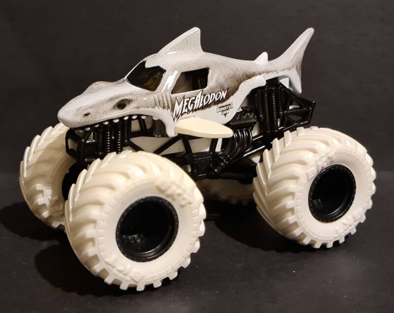 Megaladon - Series 22