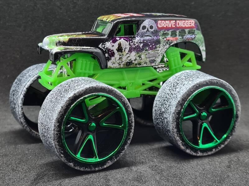 Grave Digger - Track Ace's