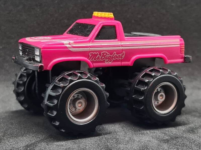 McDonalds - Ms Bigfoot