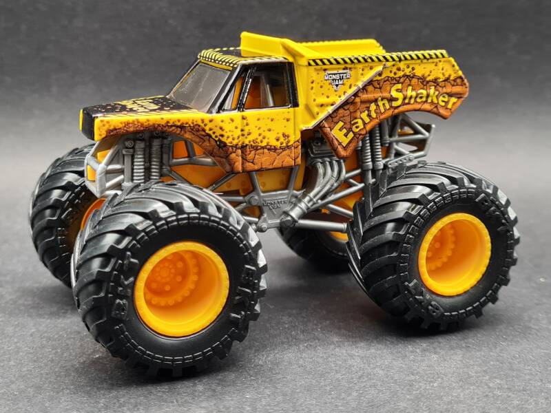 Earth Shaker - Series 27 Twin Pack