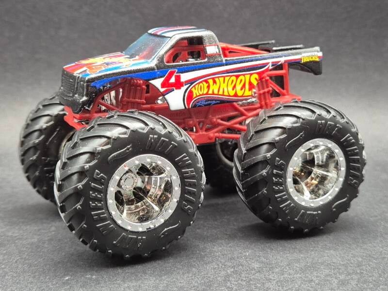Hot Wheels Racing No:4