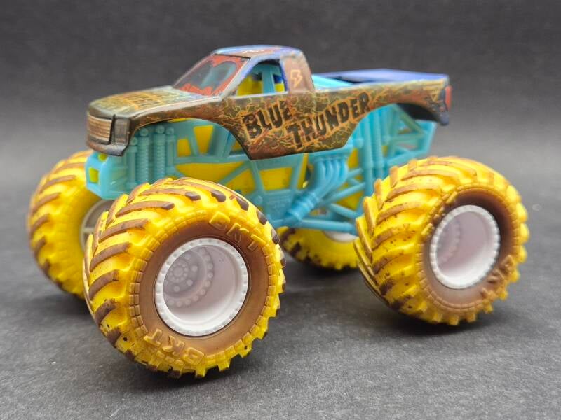 2025-blue-thunder-mud-blasters-standard-wxpgw2.jpg
