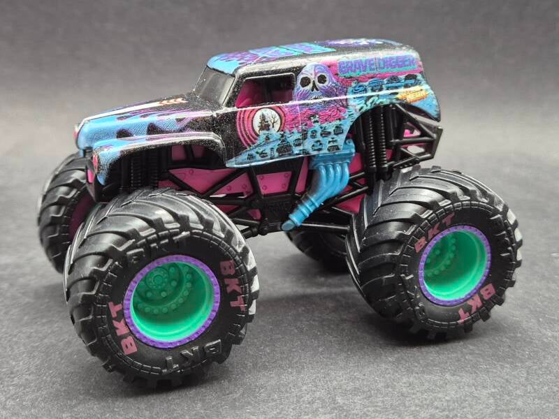 Grave Digger - Nitro Neon