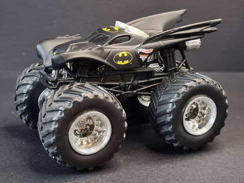 batman-black-window-standard.jpg