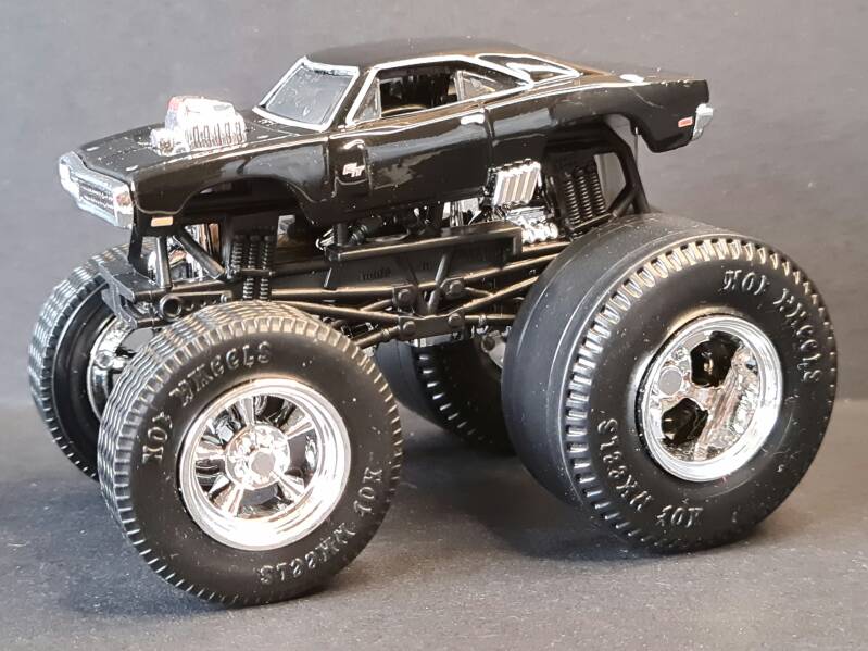 dom-s-charger-fast-furious-standard.jpg