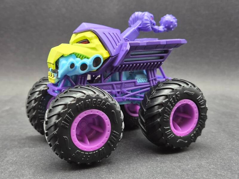 skeletor-masters-of-the-universe-standard.jpg