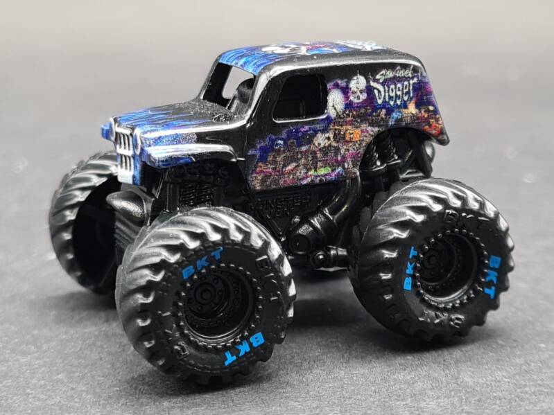 Son-Uva Digger {RARE} #662