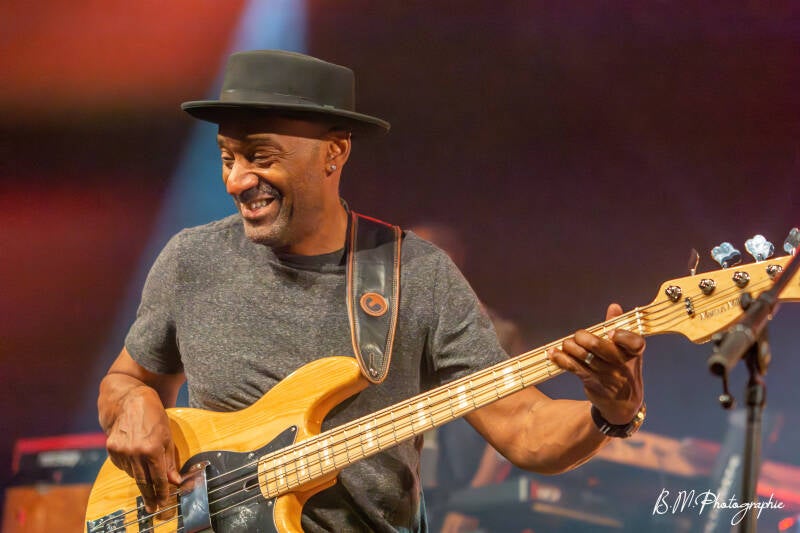 marcusmiller_in17.jpg
