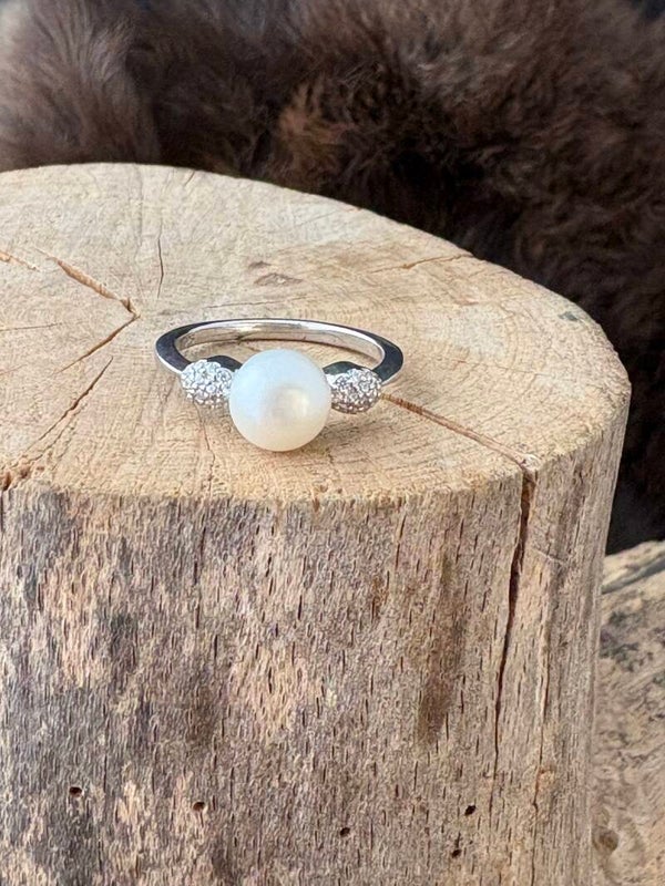 Ring met zoetwaterparel en zirkonia 1322608