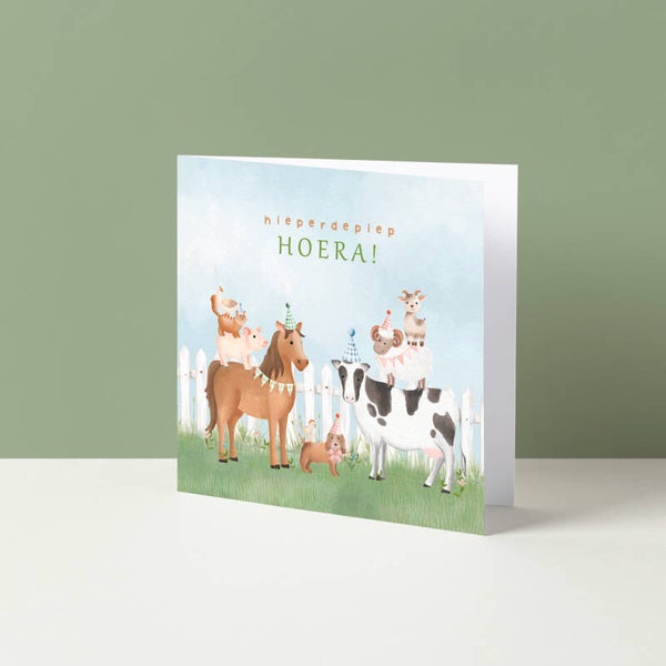 Wenskaart "Hiep Hiep Hoera Boerderij"