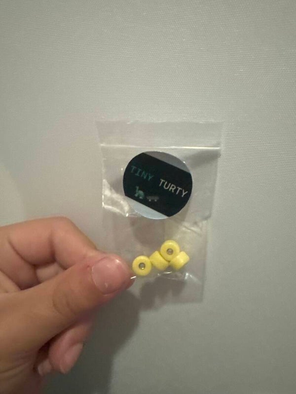 Pro yellow fingerboard wheels bearing