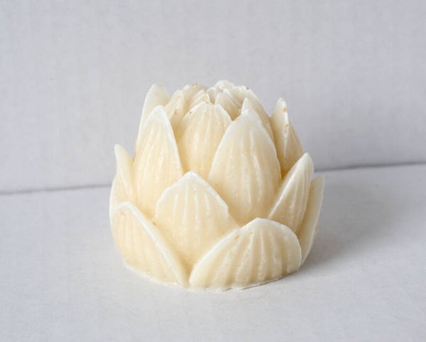 Amber figuur Lotus Bloem White