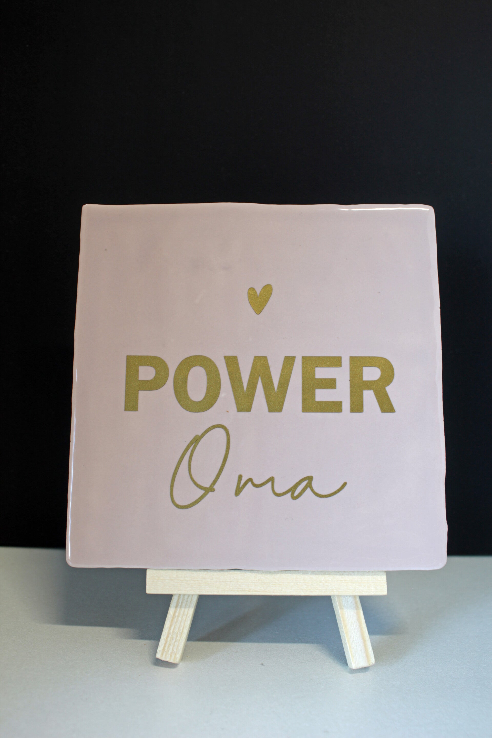 Tegeltje Power Oma