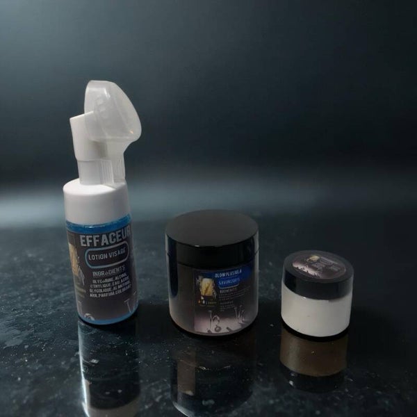 KIT VISAGE ET CORPS GLOW PLUS MIRACLE conçu pour enlever les taches, boutons, fards et hyperpigmentations. Il contient 495g de produit, idéal pour les besoins spécifiés.