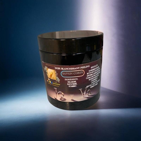 SAVON NOIR ECLAIRECISSANT PEELING 500ml - Ce savon noir est conçu pour exfolier, nettoyer et réparer votre peau. Il supprime les imperfections, les taches, les boutons, les vergetures et le masque de grossesse.