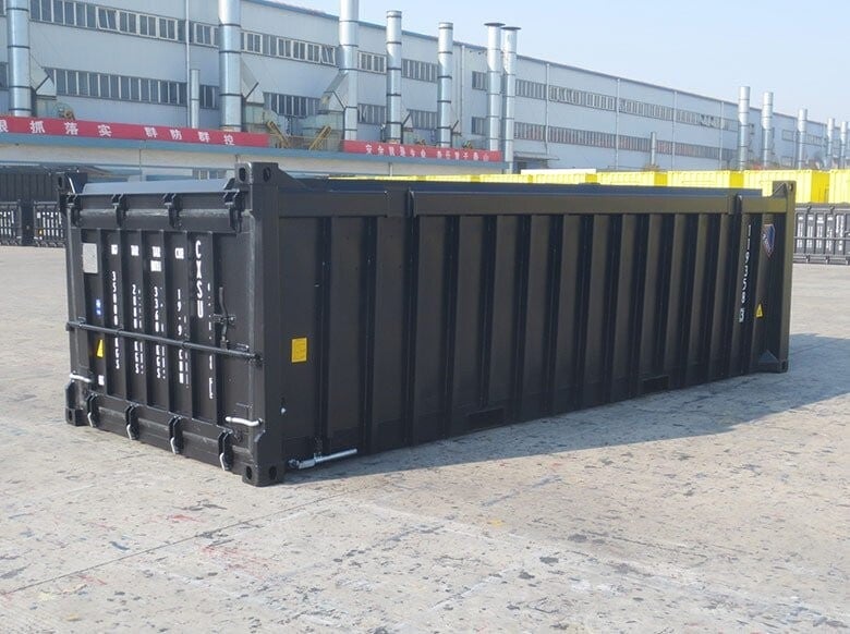 Offene, halbhöhe Schiffscontainer