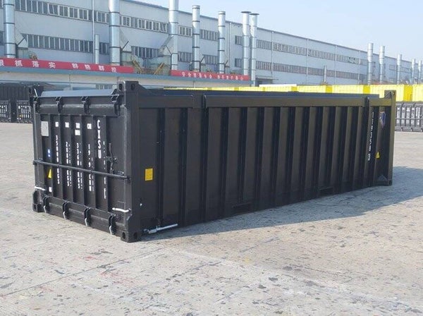 Offene, halbhöhe Schiffscontainer