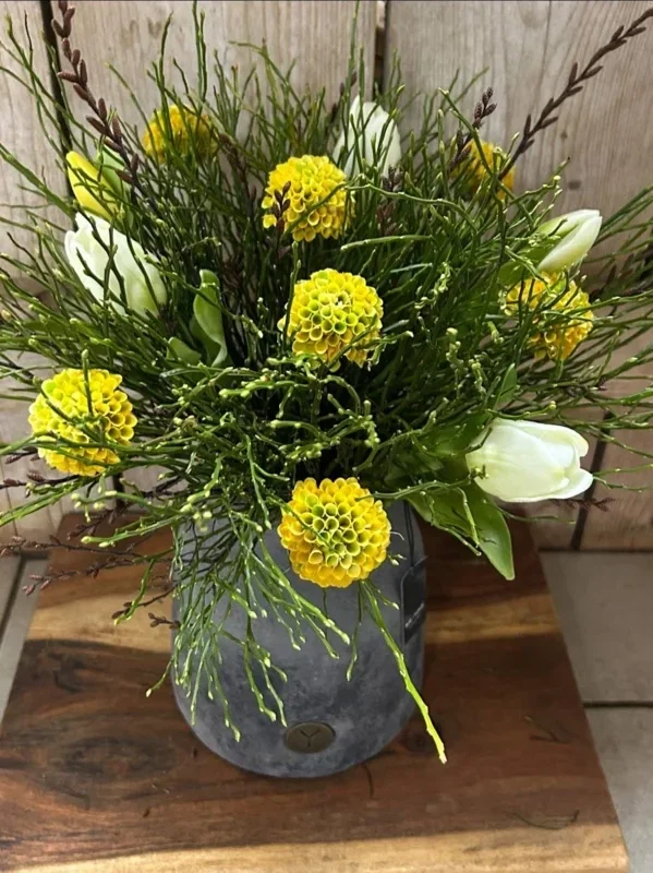 Zijden Tulpen/Dahlia boeketje:  geel met wit