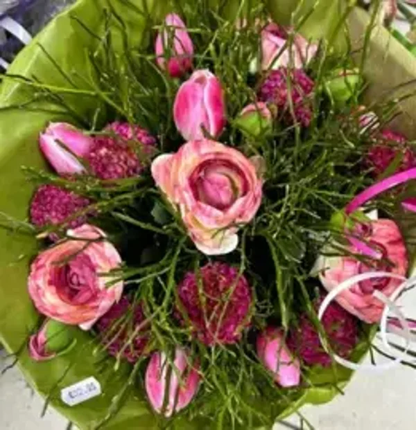 Zijden Tulpen / Dahlia / Ranonkels:  roze boeket