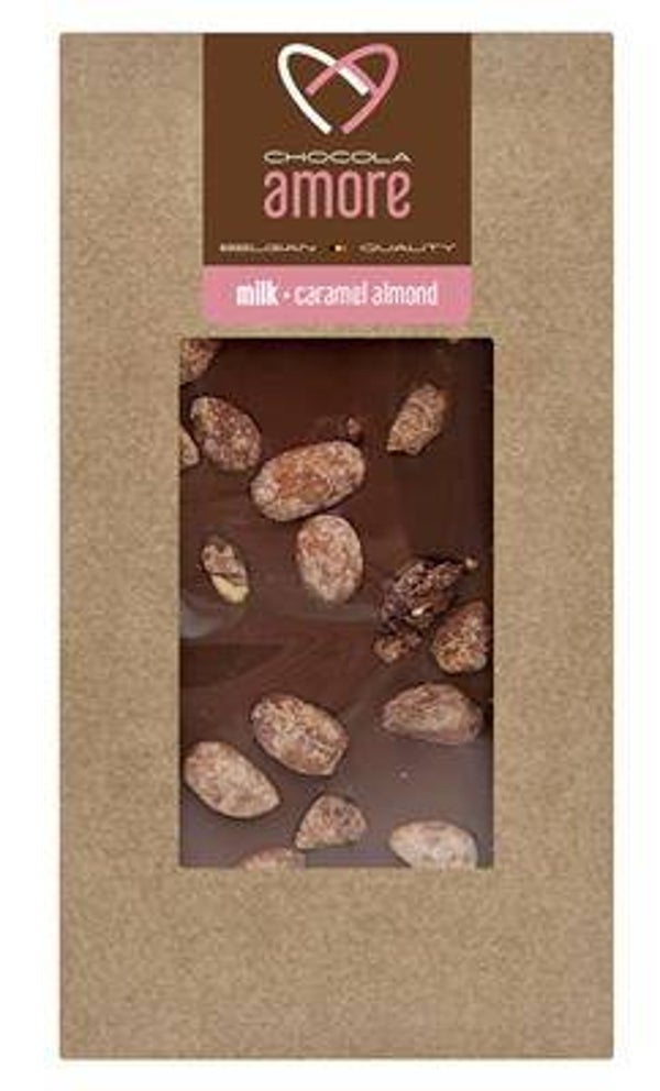 CHOCOLA AMORE TABLET MELK CARAMEL AMANDEL 12X85G Art nr. 55018
