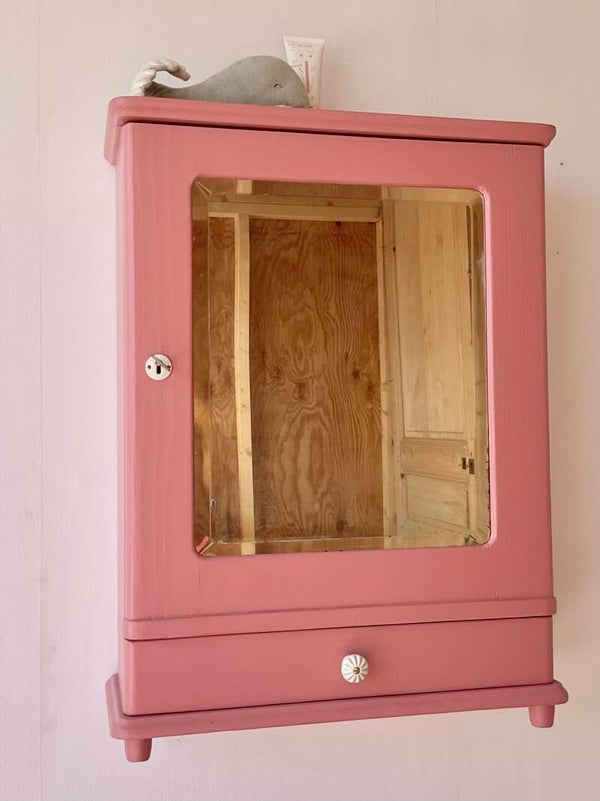 Vintage hangkastje met spiegel en lade