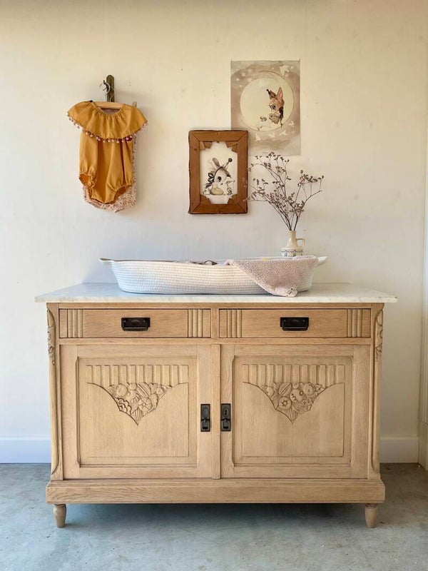 Commode in naturel kleur, met marmeren blad