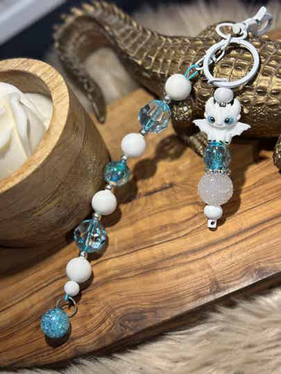 Tassenhanger snow dragon