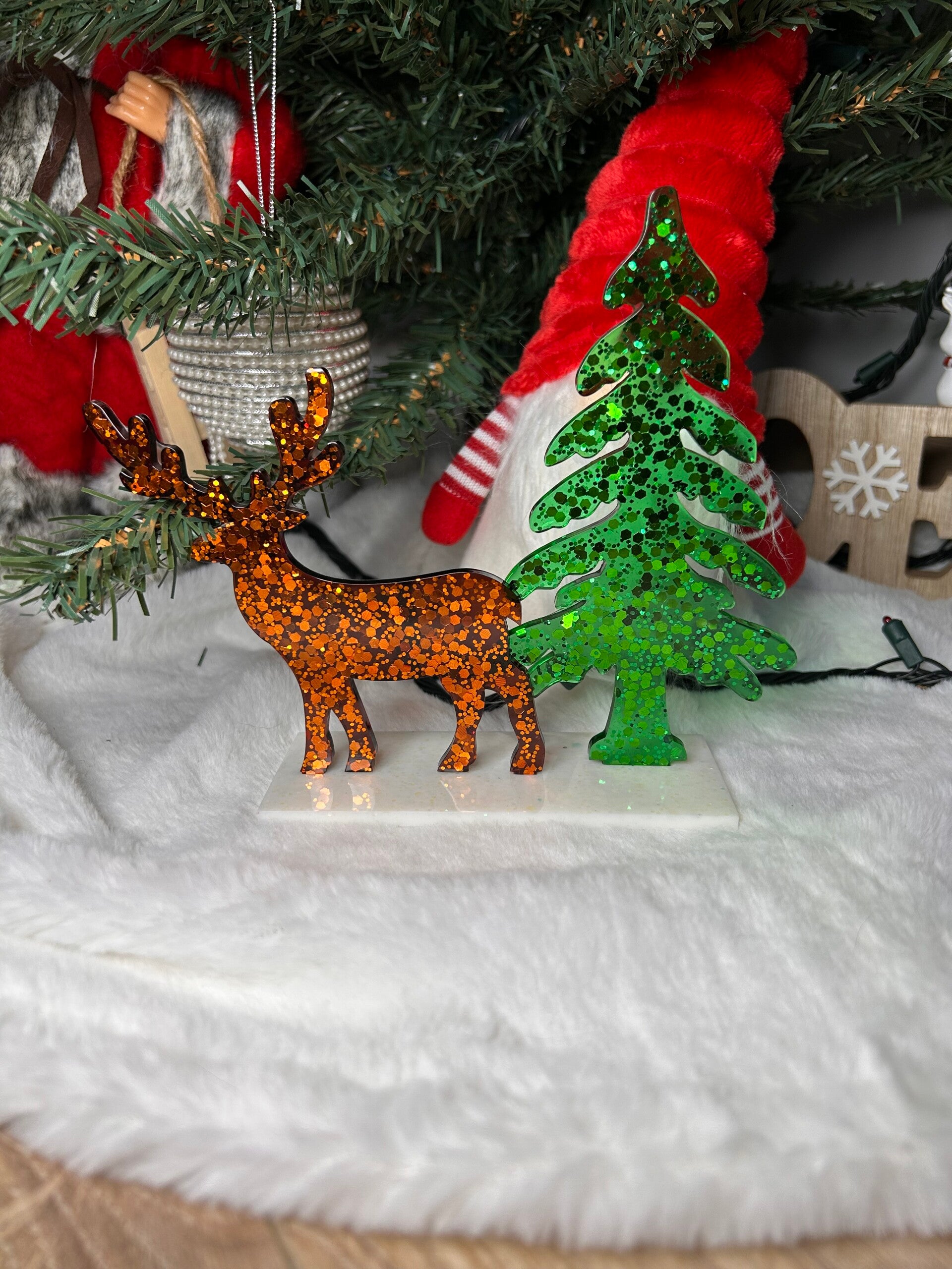 Cerf + sapin
