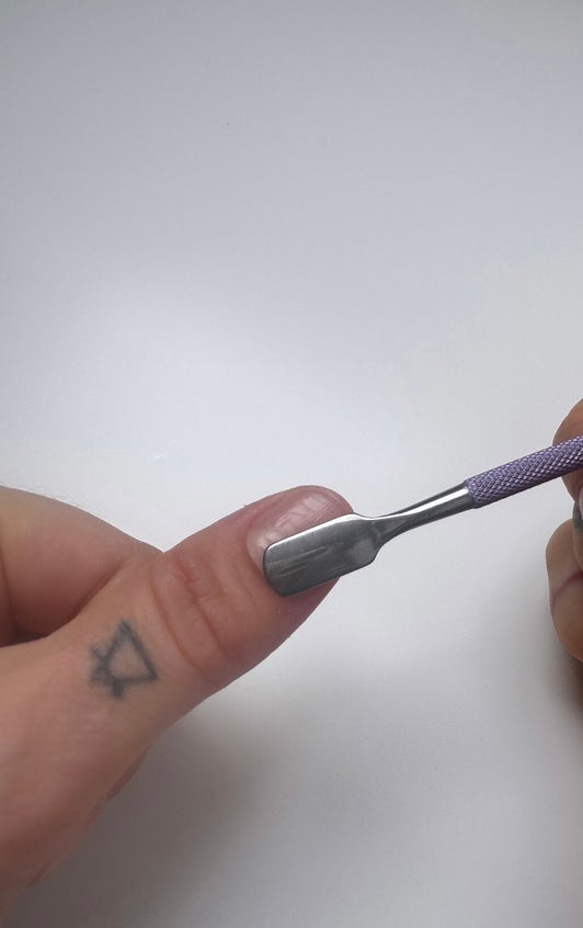 Pushing back the cuticles