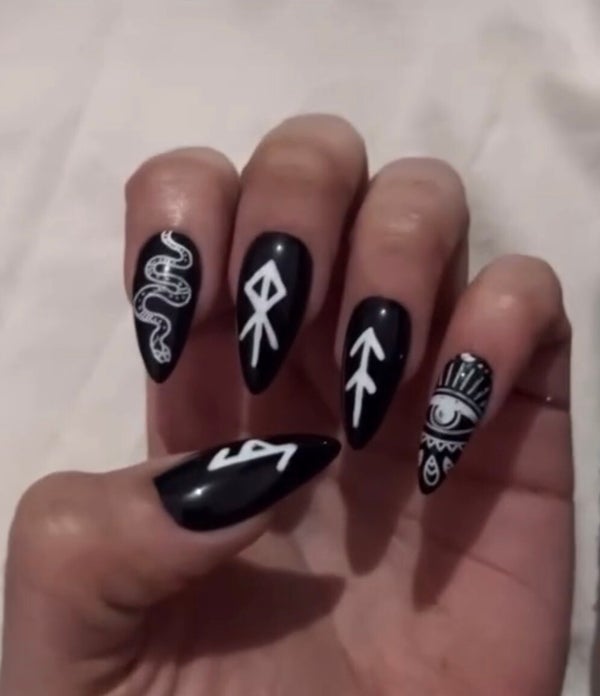 Andressa's nails