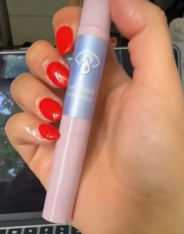 Sara's nails