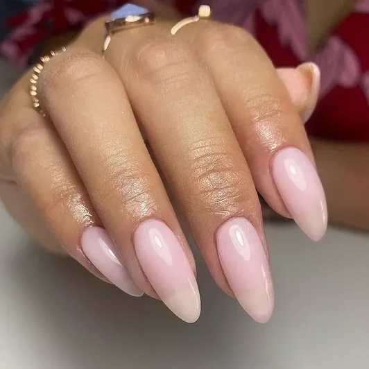 HONA Gel Polish - Linen on nails