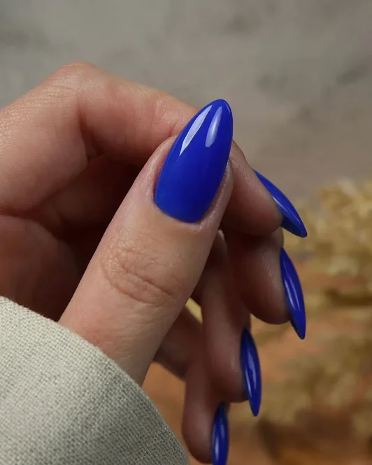 HONA Gel Polish - Stormy on nails