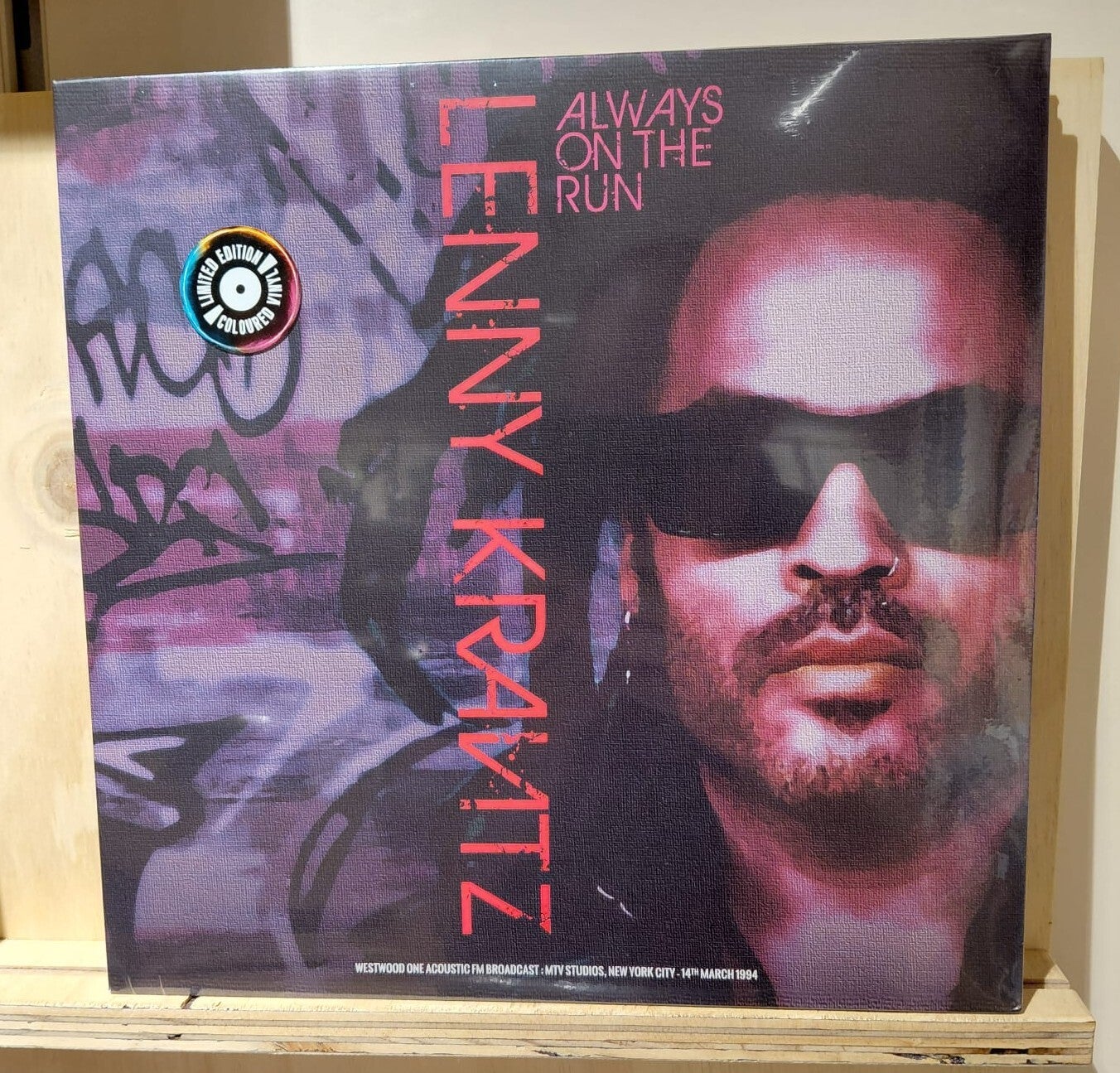 Lenny Kravitz – Always On The Run - Geel vinyl