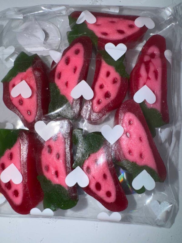 Licorice bites strawberry