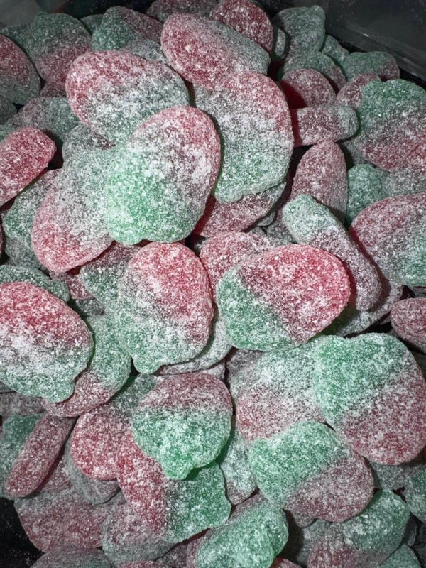 Sour gummy strawberries (HALAL)