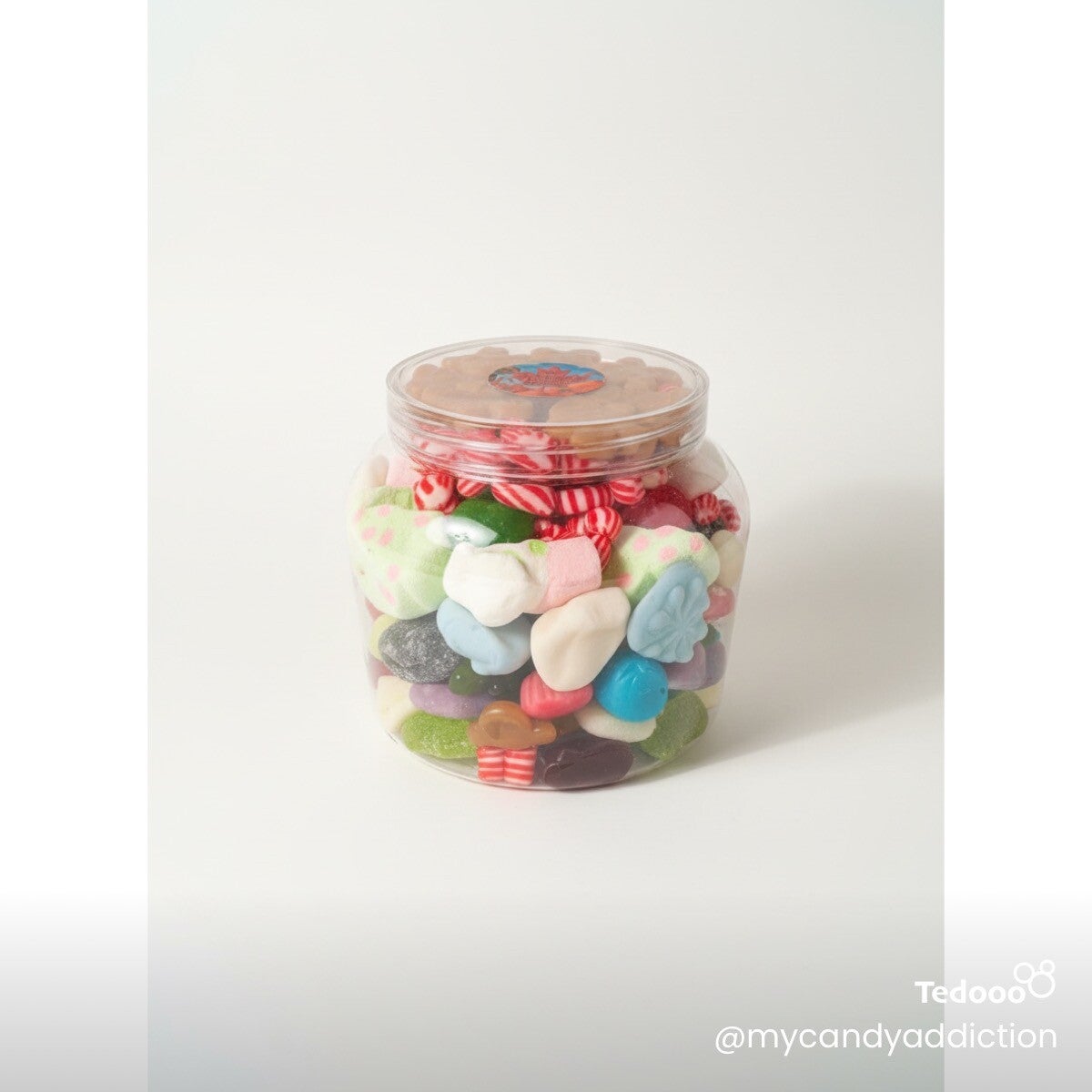 Christmas jar filled with 630 grams of Christmas candy