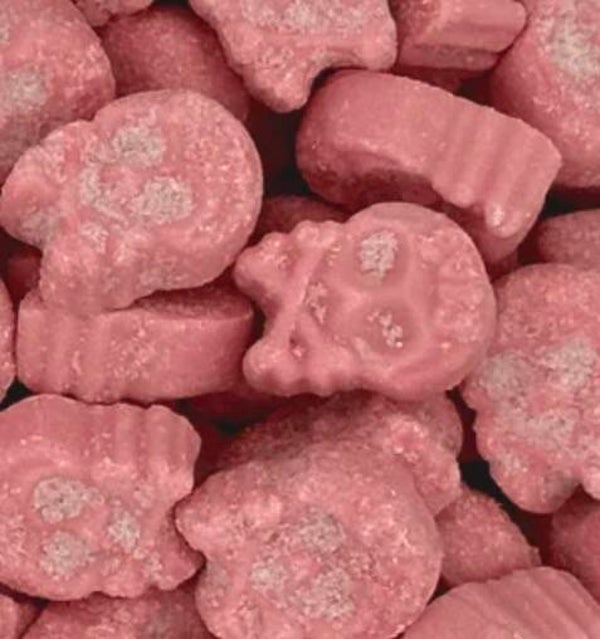 Mini Sour raspberry skulls. (HALAL)