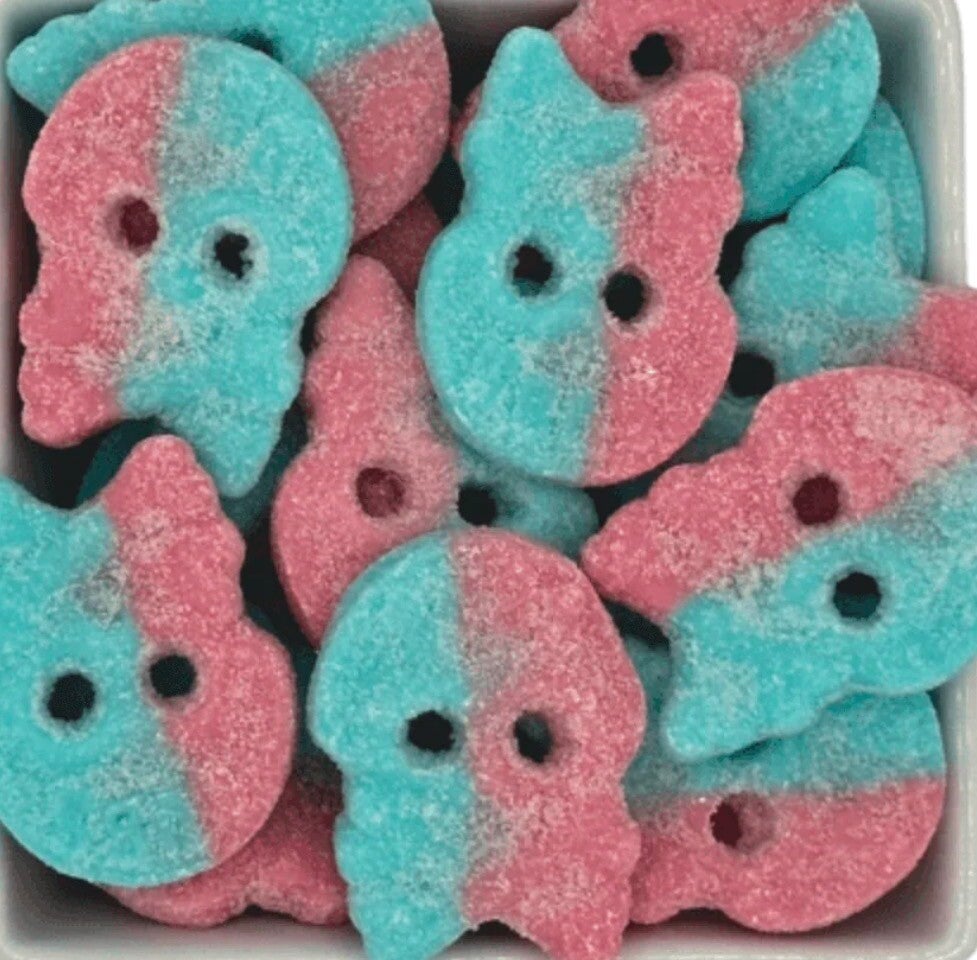 Large bubble gum skulls. (HALAL)