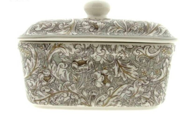 Bachelor Button Botervloot